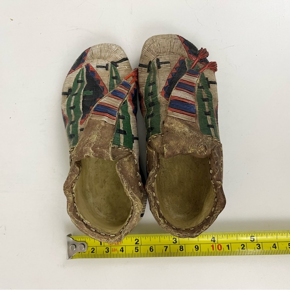 Southwestern Infant Decor Resin Moccasins - Picture 11 of 13